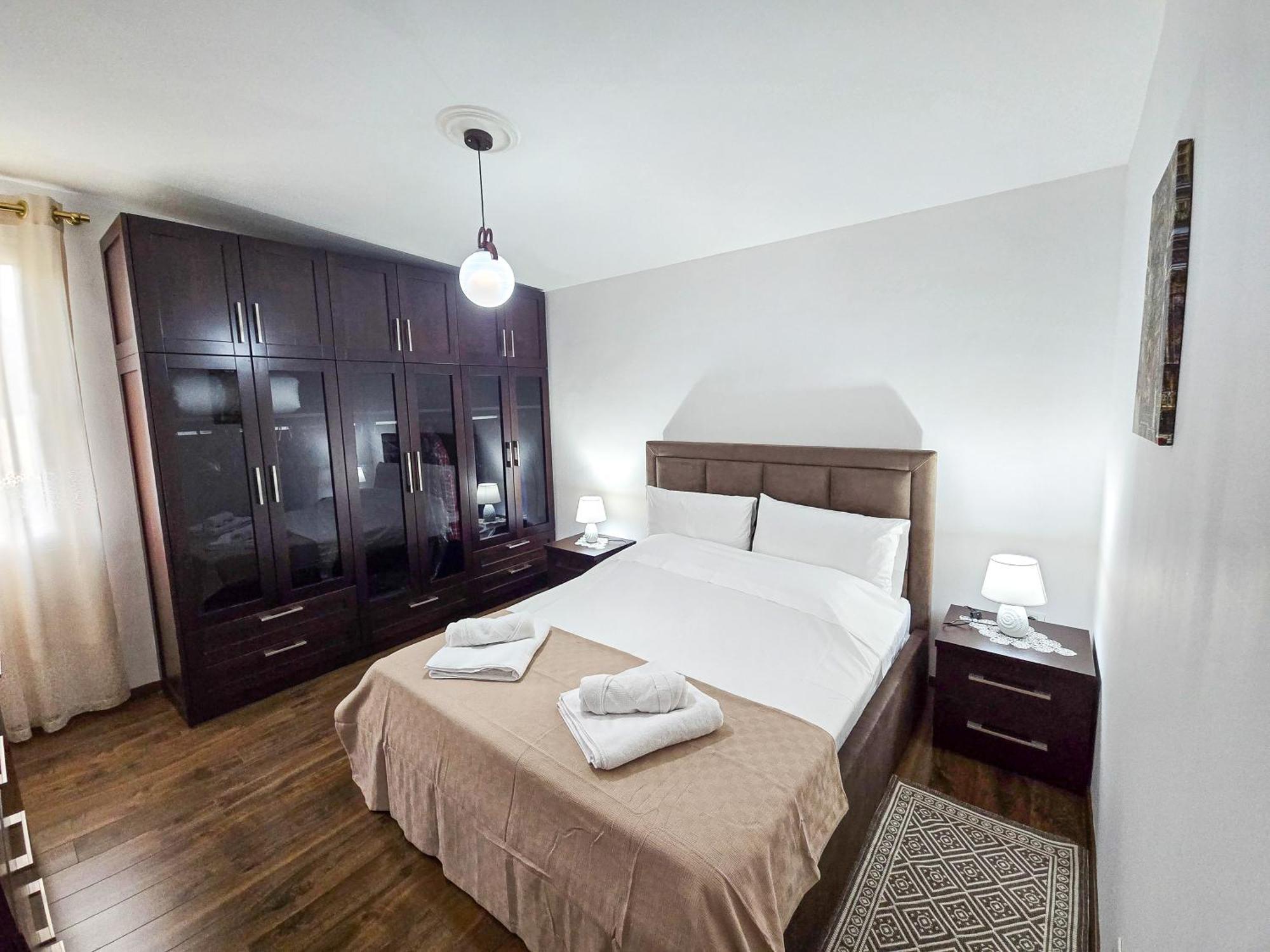 Lake Park 2Br Apartment تيرانا المظهر الخارجي الصورة