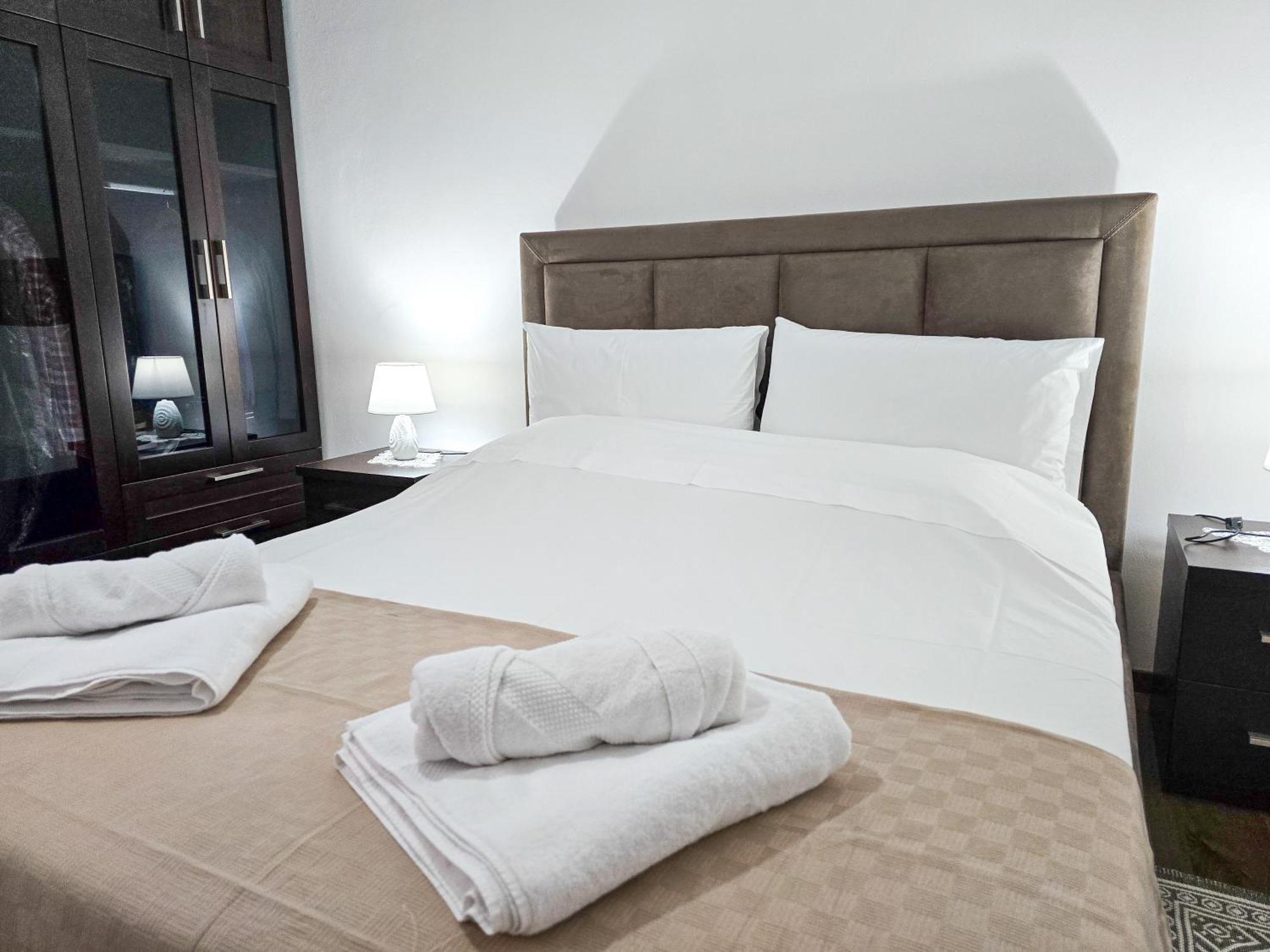 Lake Park 2Br Apartment تيرانا المظهر الخارجي الصورة