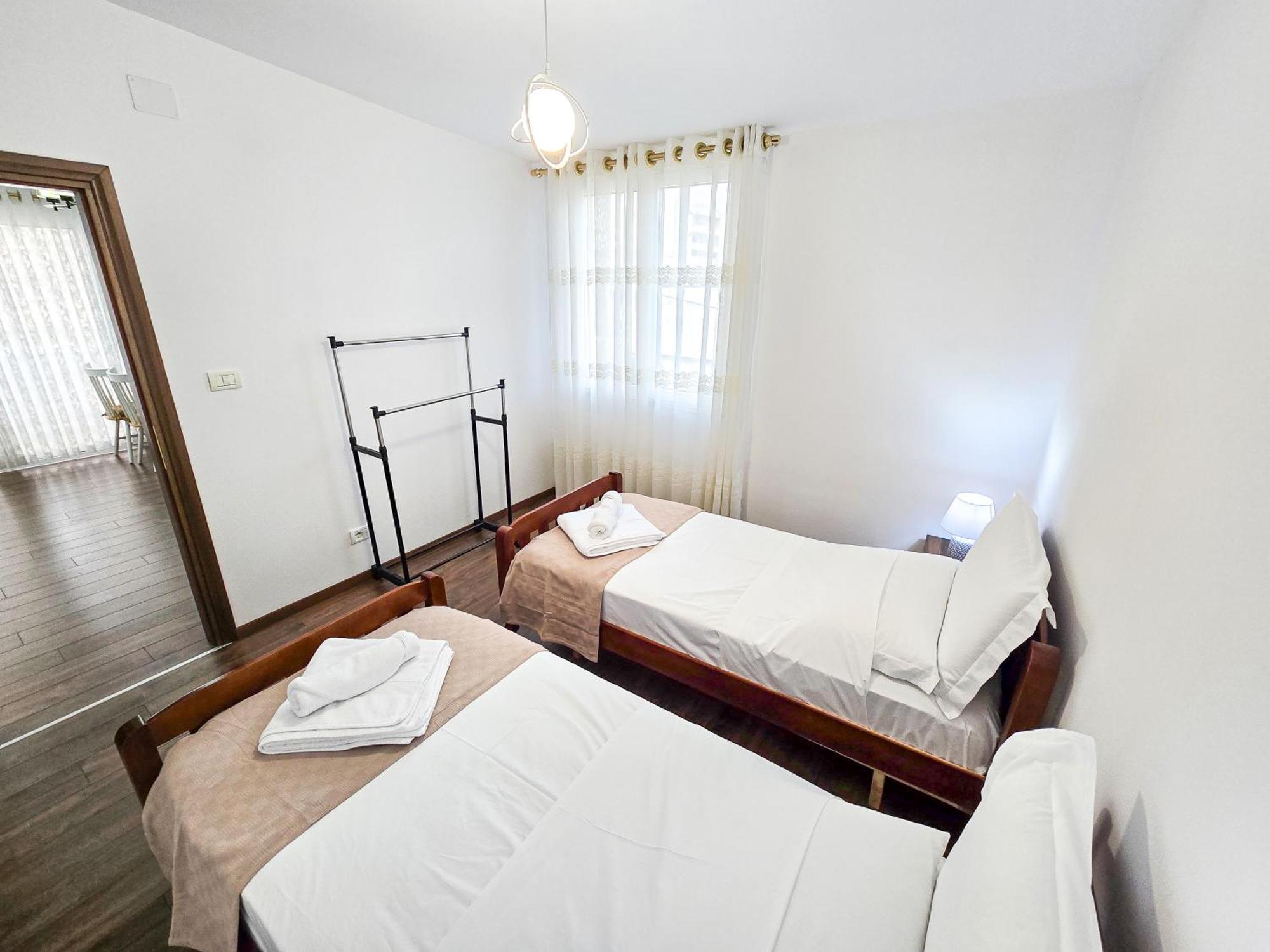 Lake Park 2Br Apartment تيرانا المظهر الخارجي الصورة