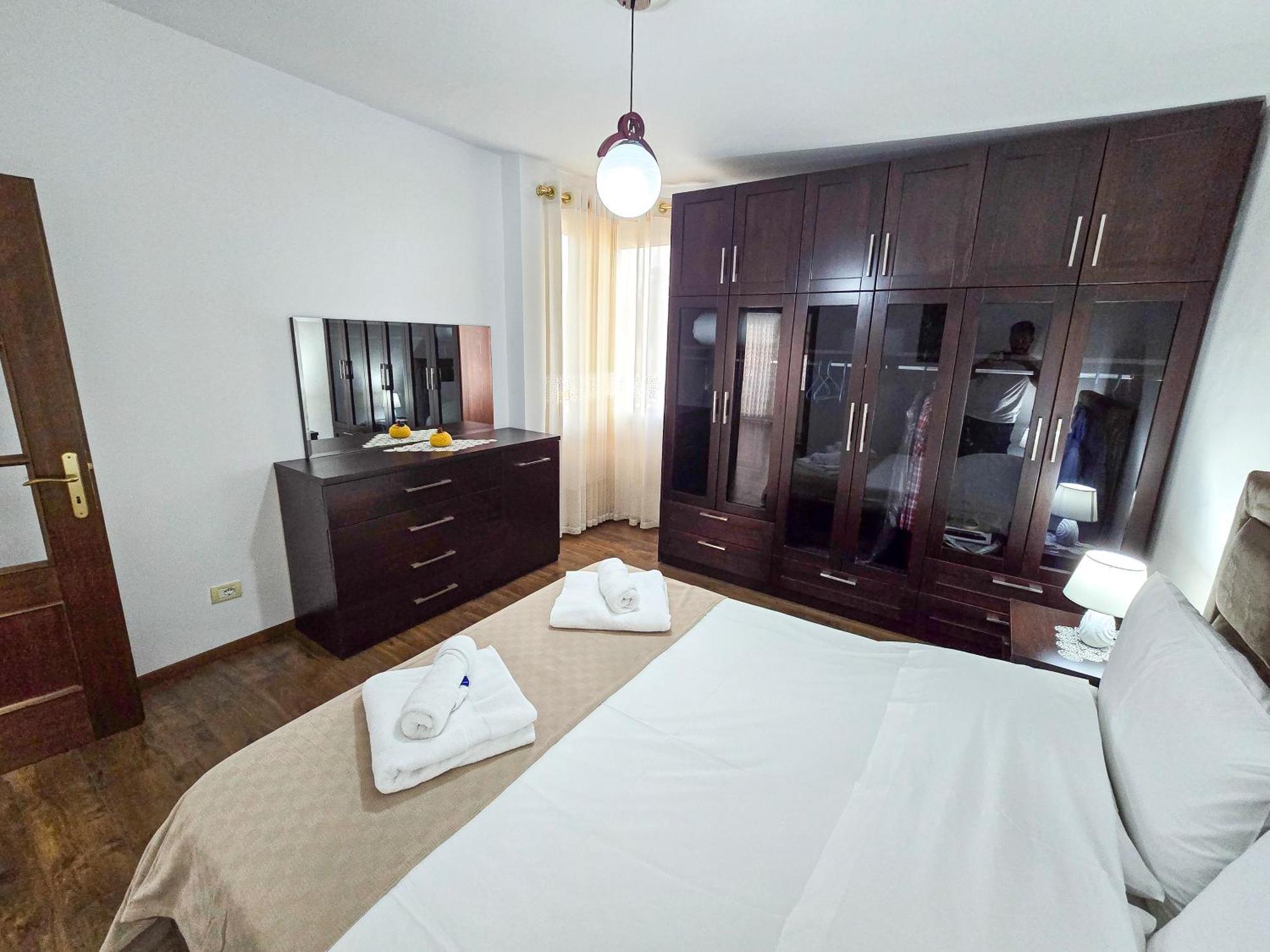 Lake Park 2Br Apartment تيرانا المظهر الخارجي الصورة