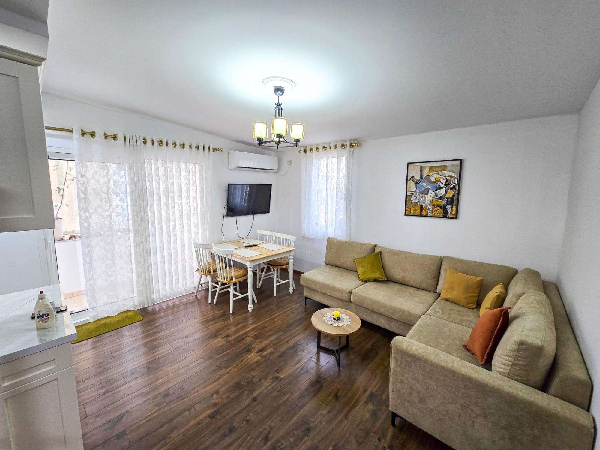 Lake Park 2Br Apartment تيرانا المظهر الخارجي الصورة